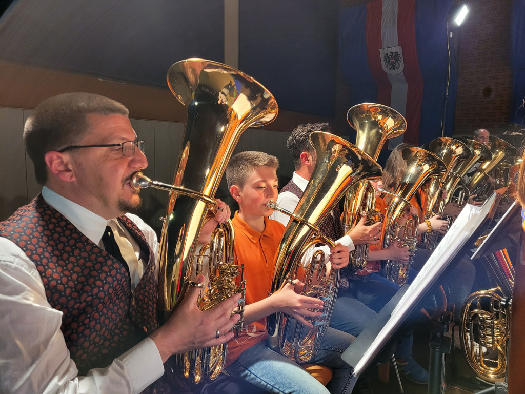 Musikverein FR__HLINGSKONZERT B Klangk__rper mit JUGEND 23-04-2022 _12_.jpg