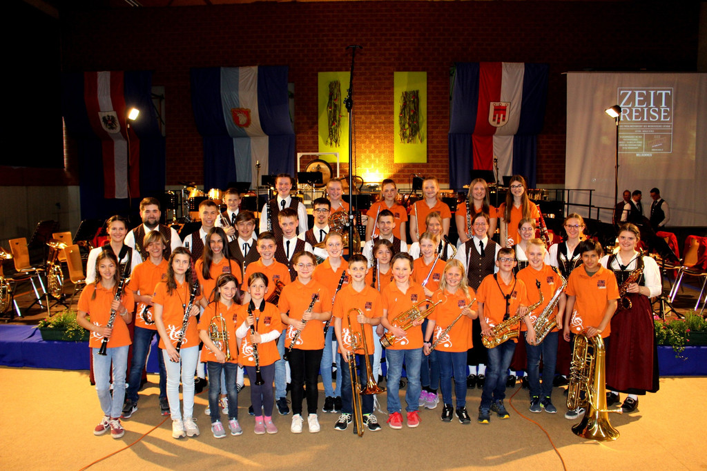 Musikverein FR__HLINGSKONZERT DD Jugend LEISTUNGSABZEICHEN 23-04-2022 _3_.JPG