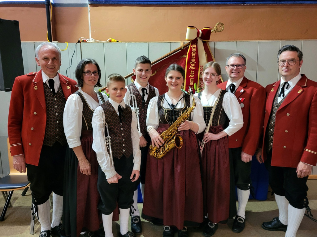 Musikverein FR__HLINGSKONZERT DD Jugend LEISTUNGSABZEICHEN 23-04-2022 _4_.jpg