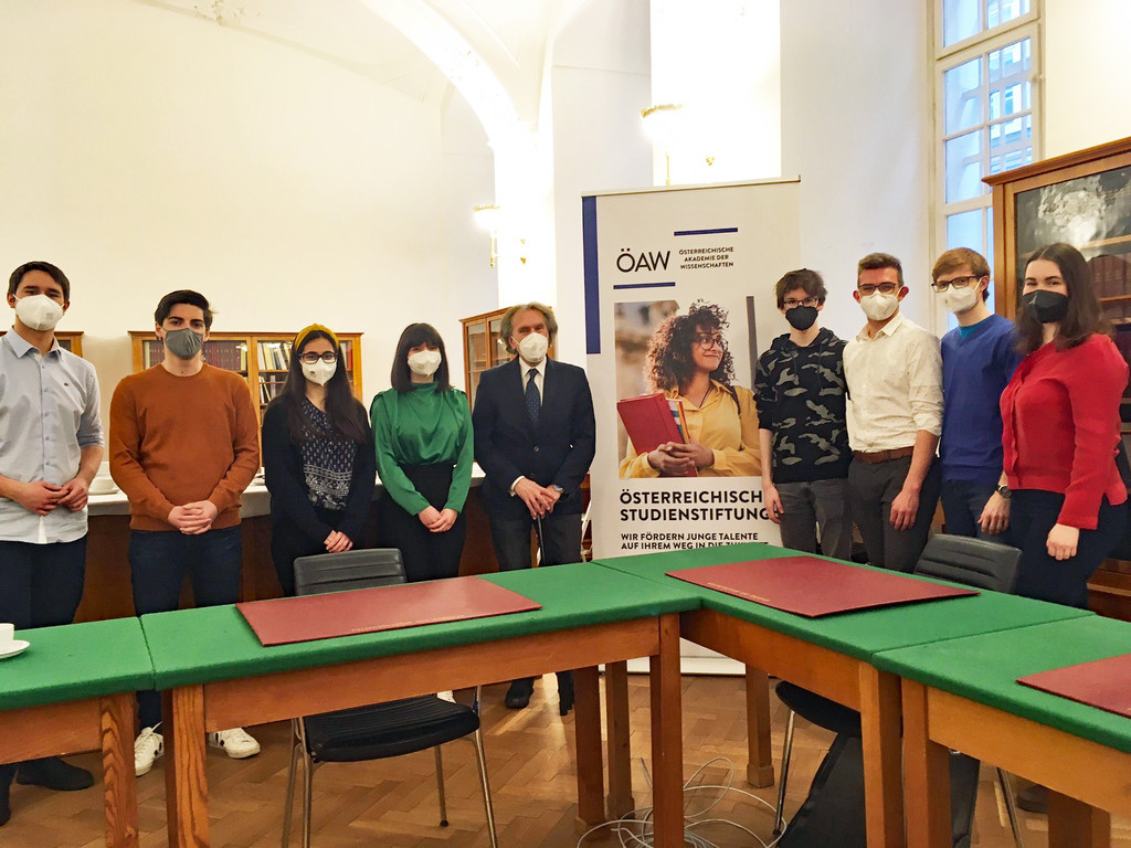 Gruppenfoto Dr_Emil_Brix_2022-04-04__c_ __sterreichische Studienstiftung.jpg