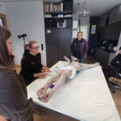 Jesus_restauration _4_-Rebecca _von hinten_ Nicole Mayer_ Herbert Rella und Eren.jpg