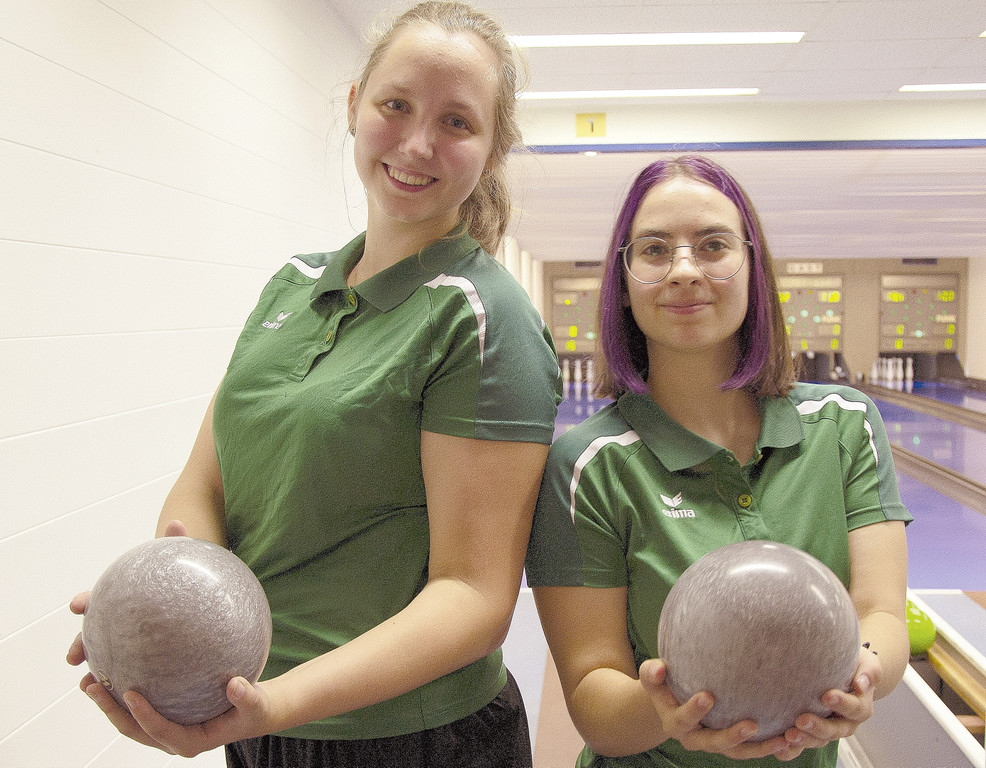 Lena und Maja - Kopie.jpg