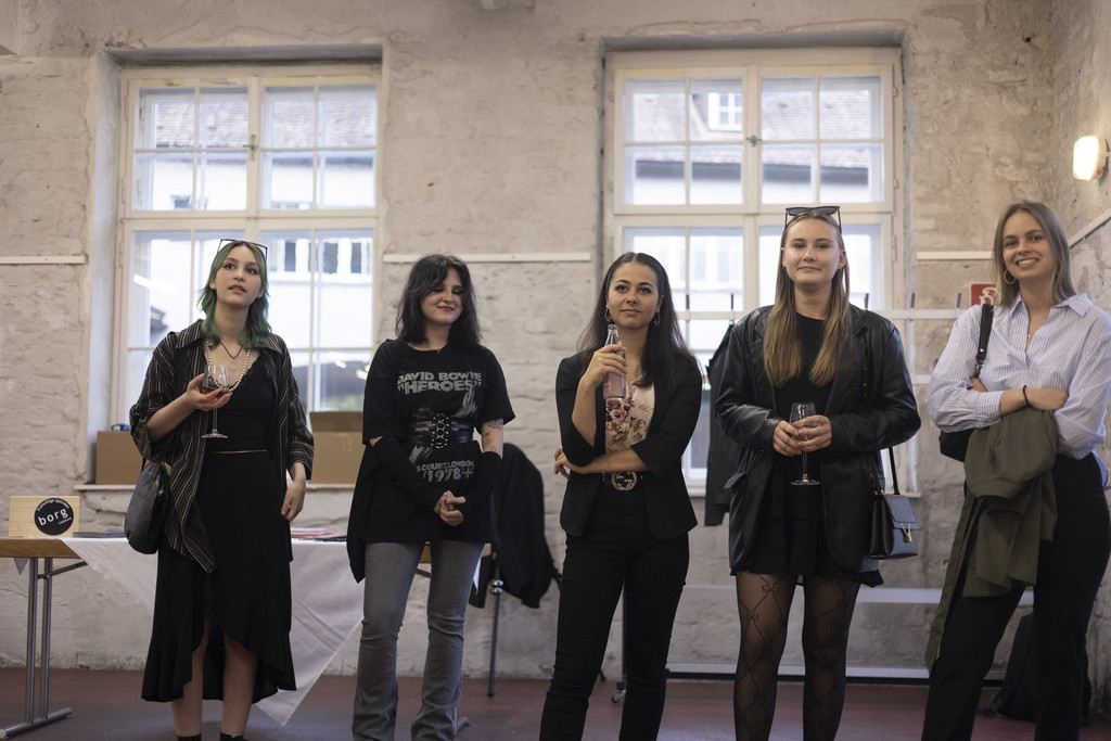 5d_Seifenfabrik_Vernissage_8B_Fotografinnen_4F3A5887.JPG