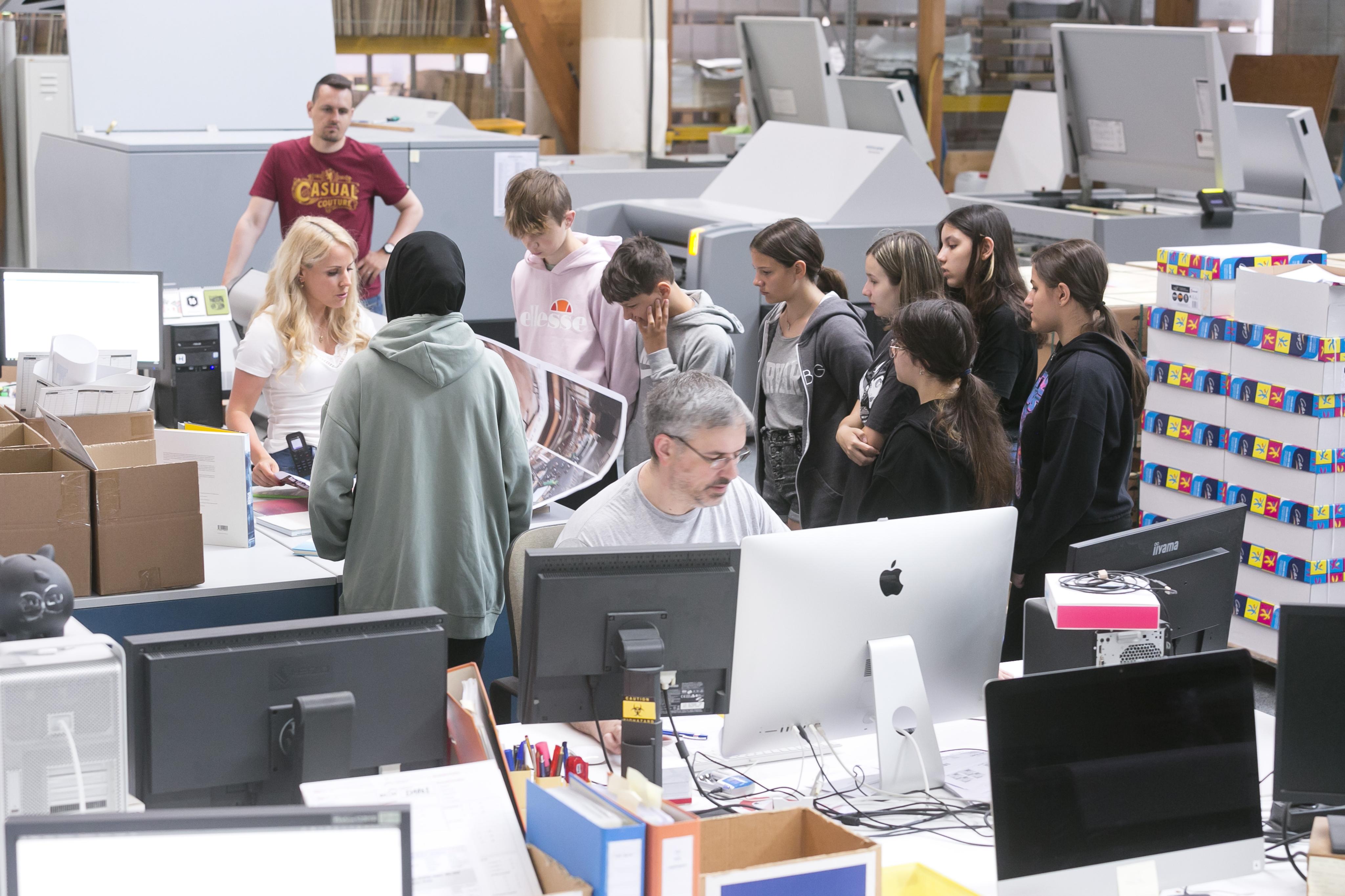 MS Lustenau bei Bulu1_freigegeben.JPG