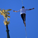 AFP_32AZ43G.jpg
