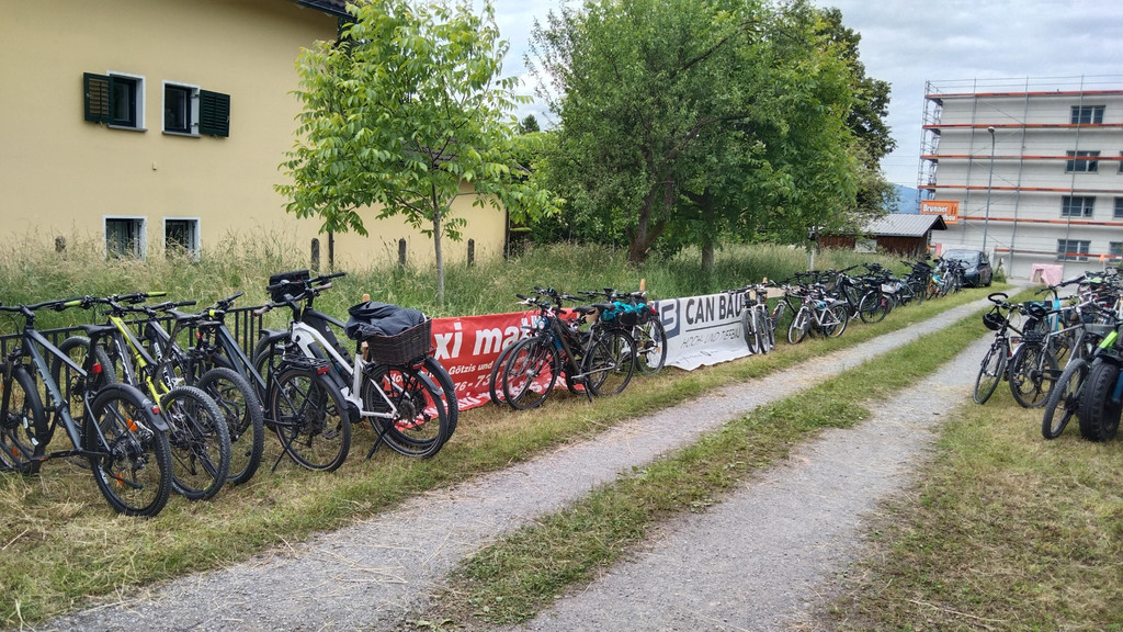 04 viele kamen mit den R__dern.jpg