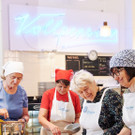 Ukrainische Senior_innen backen in der Vollpension im 1_ Wiener Gemeindebezirk-3.jpg