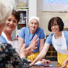 Ukrainische Senior_innen backen in der Vollpension im 1_ Wiener Gemeindebezirk-4.jpg