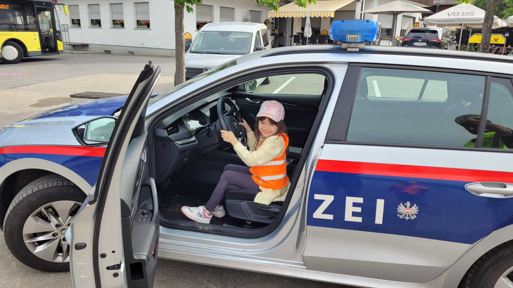Besuch vom Polizisten_Juni 2022 _18_.jpg
