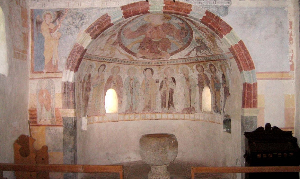 10 CLUGIN ALTARRAUM.jpg