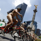 2022-06-11T221408Z_795252709_RC2UPU98TWTP_RTRMADP_3_MEXICO-CYCLING-NAKED.JPG