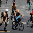 2022-06-11T221321Z_1985477718_RC2UPU9649FG_RTRMADP_3_MEXICO-CYCLING-NAKED.JPG