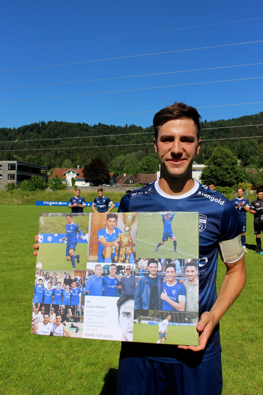 Lochau Fu__ball SVL R__CKBLICK Presse Juni 2022 _7_ ABSCHIED REINER SOLO_7_.JPG