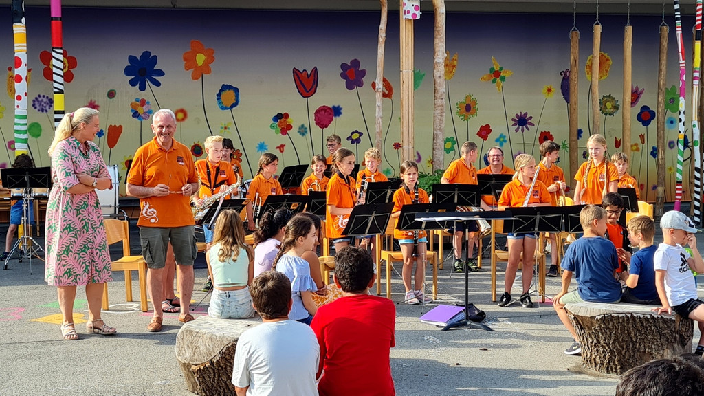 Musikverein RASSELBANDE Werbung Volksschule A AUFTRITT 21-06-2022 _14_.jpg