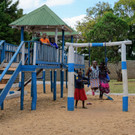Der mit Spendengeldern errichtete Spielplatz 1.jpg