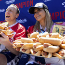 Hot_Dog_Eating_Contest_38826.jpg