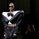 2022-07-06T154824Z_964368799_RC2F6V91B7DP_RTRMADP_3_FASHION-PARIS-HAUTE-COUTURE-VICTOR-ROLF.JPG