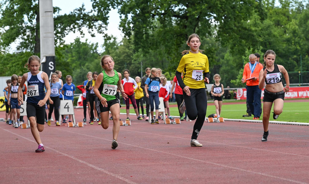 52188038907_6f6768d2ea_o SPRINT Annika.JPG