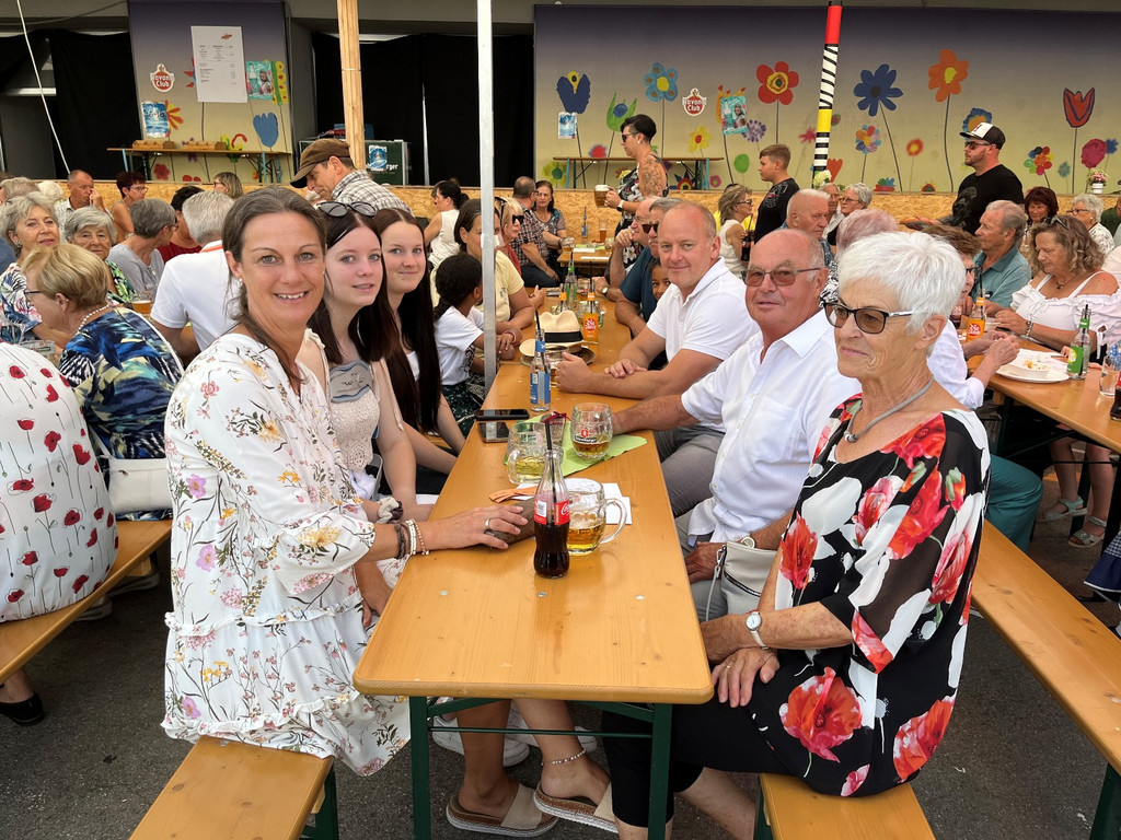 Musikverein DORFFEST Festfotos ALLGEMEIN 24-07-2022 _10_.JPG