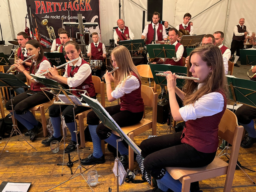 Musikverein DORFFEST Festfotos ALLGEMEIN 24-07-2022 _18_.JPG