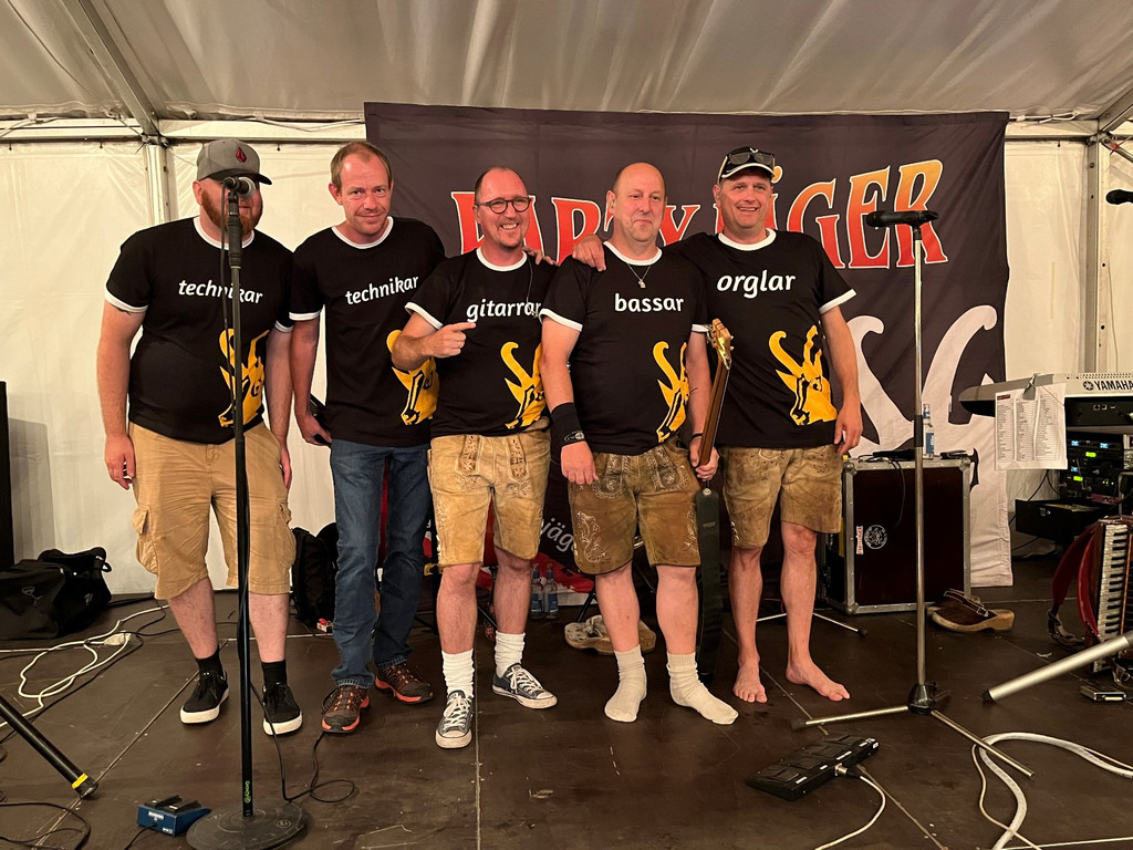 Musikverein DORFFEST Festfotos ALLGEMEIN 24-07-2022 _29_.JPG