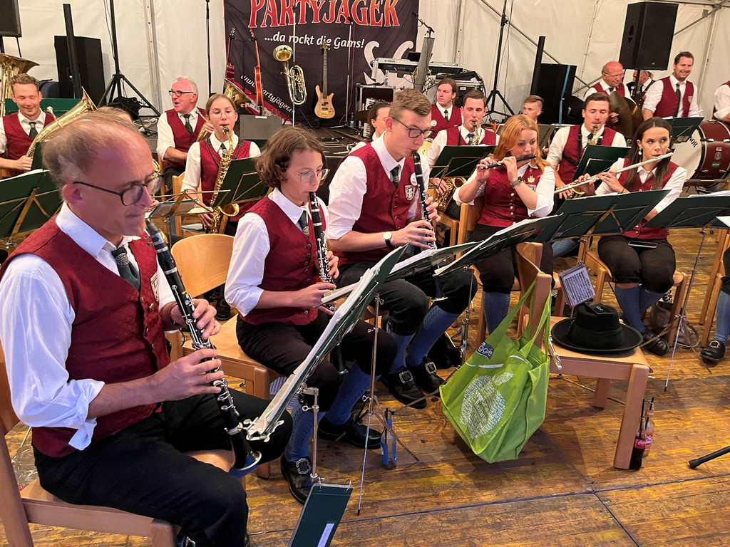 Musikverein DORFFEST Festfotos ALLGEMEIN 24-07-2022 _64_.JPG