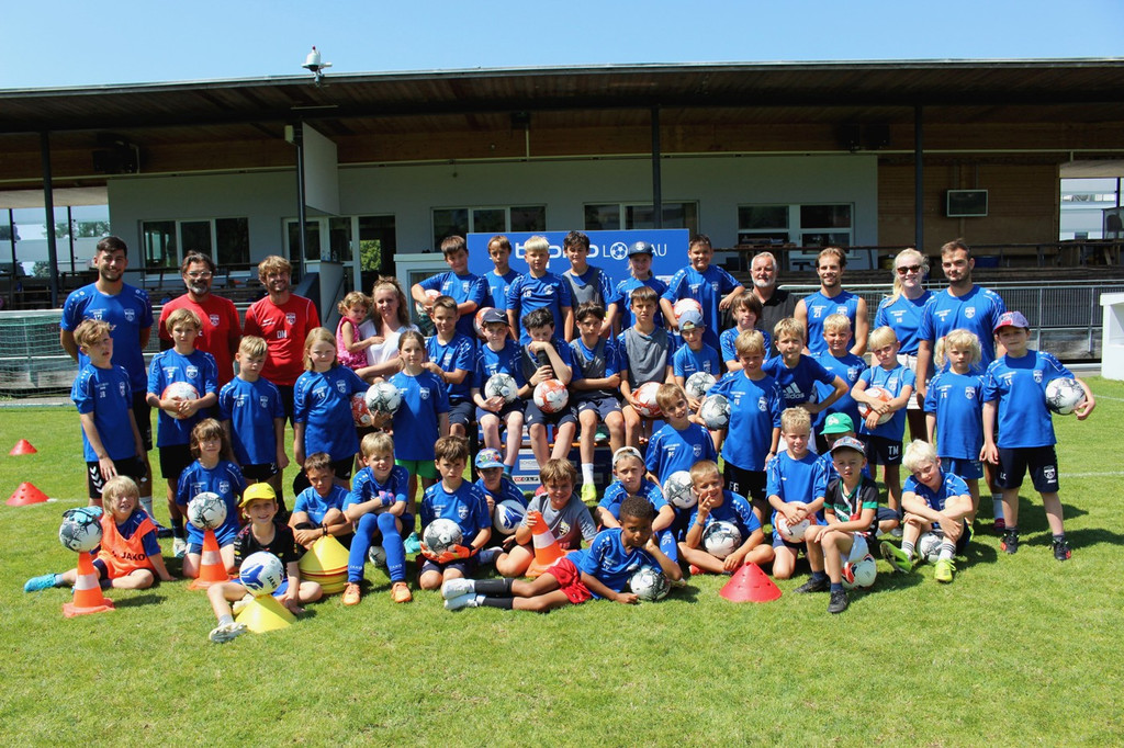 Fu__ball NACHWUCHS CAMP A Gruppe gesamt  27-07-2022 _4_.JPG