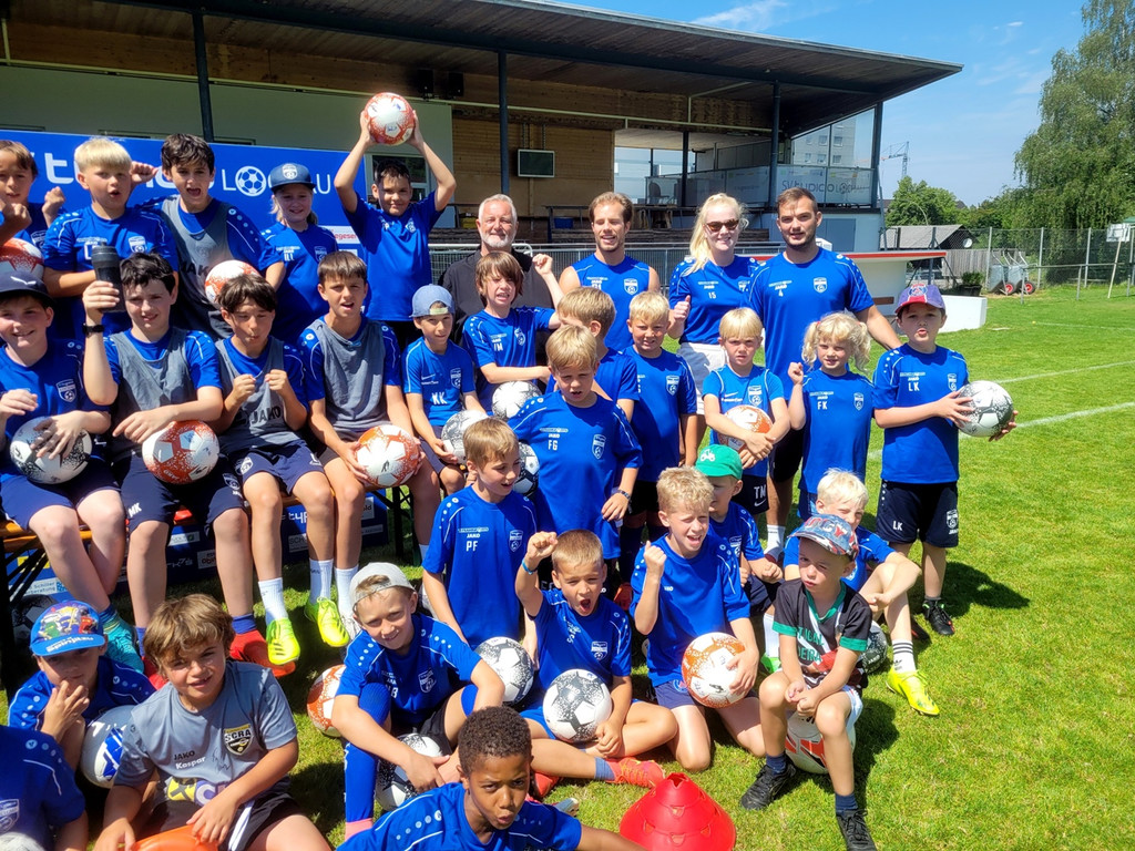 Fu__ball NACHWUCHS CAMP AA Gruppe Ausschnitt 27-07-2022 _2_.jpg