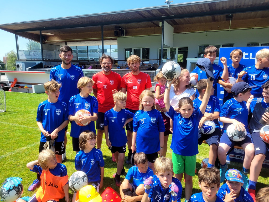 Fu__ball NACHWUCHS CAMP AA Gruppe Ausschnitt 27-07-2022 _3_.jpg