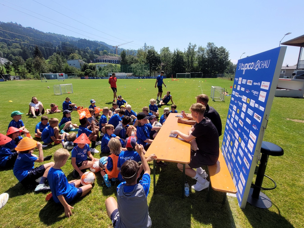 Fu__ball NACHWUCHS CAMP B Besuche von G__STEN Altach-Lustenau 27-07-2022 _5_.jpg