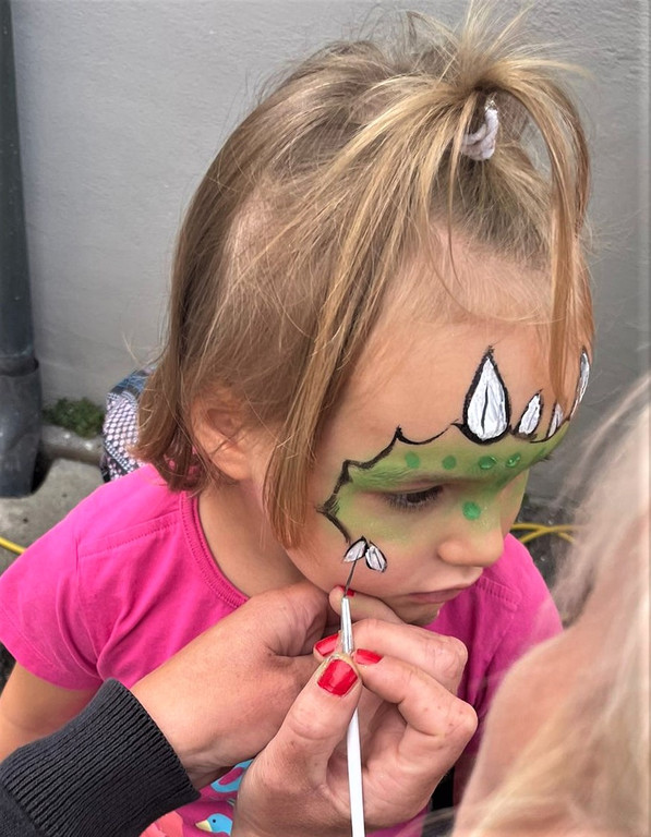 2022 D__rflefest Kinderschminken.jpg