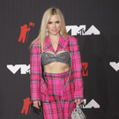 2021-09-13T001054Z_322676809_HP1EH9D00I31G_RTRMADP_3_AWARDS-VMA.JPG