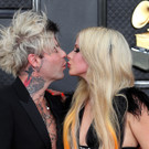 2022-04-04T012323Z_836945385_HP1EI4403UXNL_RTRMADP_3_AWARDS-GRAMMYS.JPG