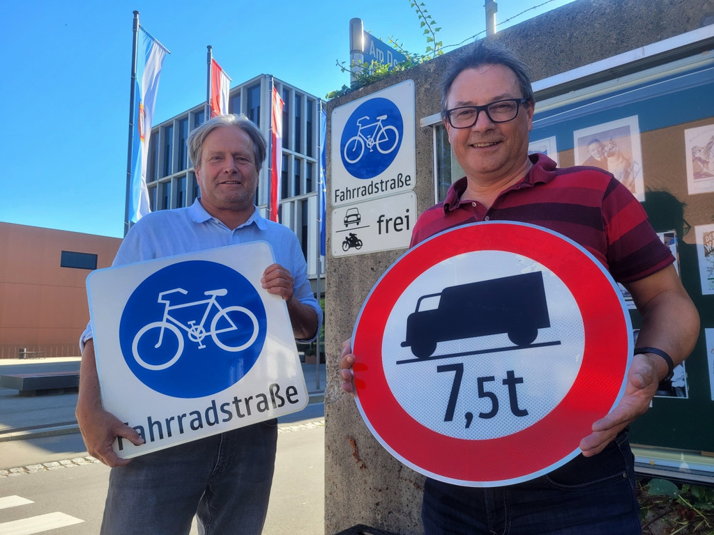 Verkehr NEU A Matt und Schmid mit Tafel 08-08-2022 _2_.jpg