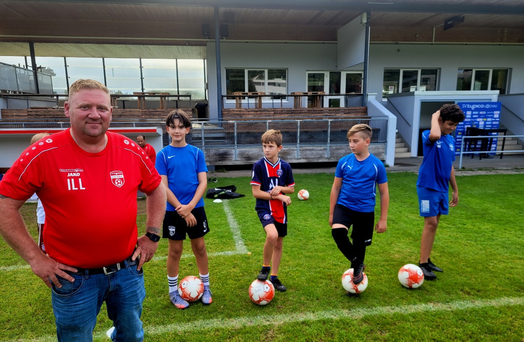 Fu__ball NACHWUCHS START Meisterschaft B U12 mit Jll September 2022 _2_.jpg
