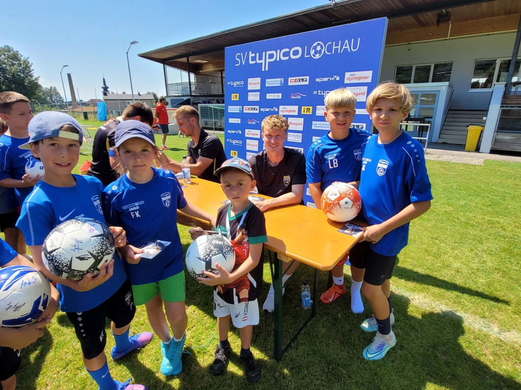 Fu__ball NACHWUCHS START Meisterschaft F CAMP mit MISCIHITZ Symbolfotos September 2022 _1_.jpg