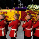 Sarg der Queen in Londoner Parlament aufgebahrt