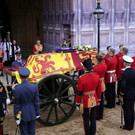 2022-09-14T161036Z_1008359956_RC21HW9ET7WF_RTRMADP_3_BRITAIN-ROYALS-QUEEN.JPG
