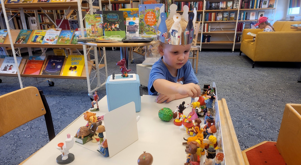 B__cherei-Spielothek SCHULBEGINN Symbolfotos ANGEBOT September 2022 _1_.jpg