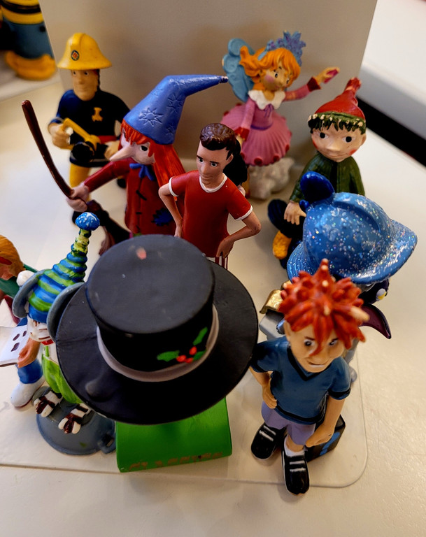 B__cherei-Spielothek SCHULBEGINN Symbolfotos ANGEBOT September 2022 _13_.jpg