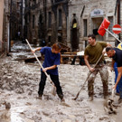 2022-09-16T123229Z_390060872_RC2BIW9AJVTX_RTRMADP_3_EUROPE-WEATHER-ITALY-FLOODS.JPG