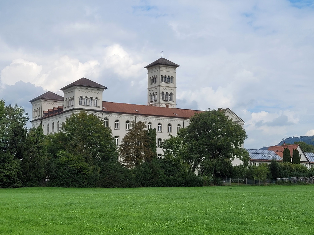 Geistliches Zentrum am Ruggbach NEU A Salvatorkolleg Ansicht 25-09-2022 _1_.jpg
