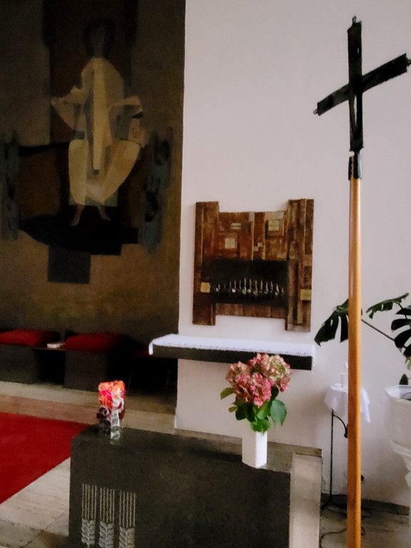 Geistliches Zentrum am Ruggbach NEU C Kirche INNENRAUM 25-09-2022 _2_.jpg