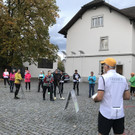 Marktplatz bietet Platz um den Abstand einzuhalten.jpeg