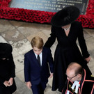2022-09-19T100629Z_1888722180_RC29KW93YBWQ_RTRMADP_3_BRITAIN-ROYALS-QUEEN.JPG