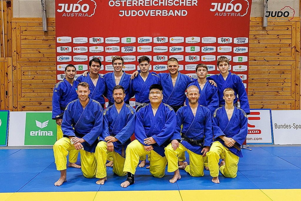 Oliver-Sellner-Runde-2-Maenner-2_-Bundesliga-2022-21191 _1_.jpg