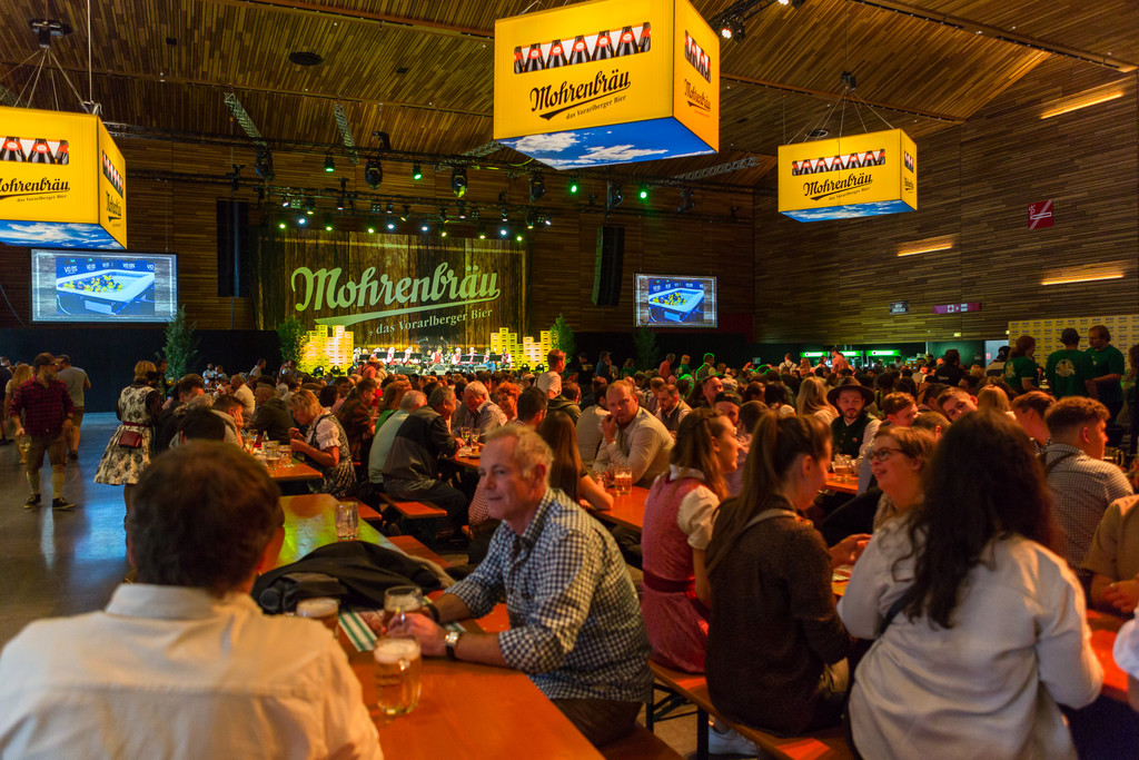 Mohrenbrauerei-Brausilvester-Halle.jpg