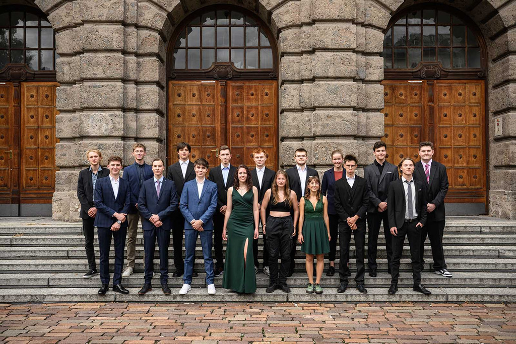 gruppenbild.jpeg