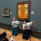 2022-10-14T122225Z_438668644_RC201X94PDFM_RTRMADP_3_BRITAIN-PROTEST-VANGOGH.JPG
