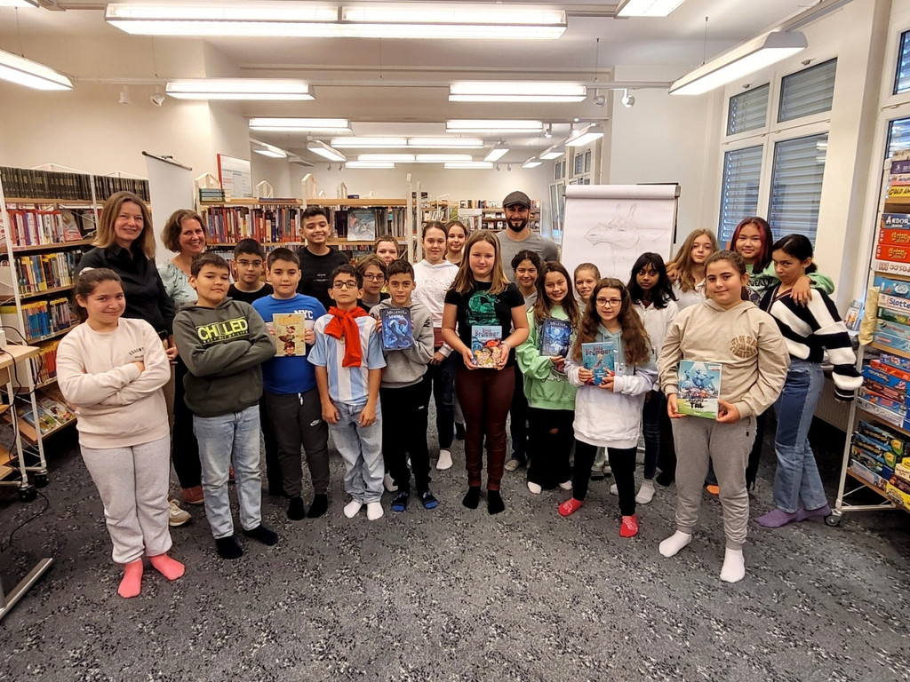 B__cherei LESUNG Falk ZAPF Holzapfel f__r Mittelschule A GRUPPE 11-10-2022 _1_.jpg